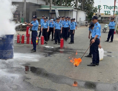 Tuyển dụng bảo vệ nhà máy phường Tân Khánh ( Tân Uyên , Bình Dương cũ )